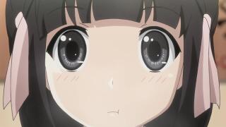 Булочка ест лапшу (гифка)