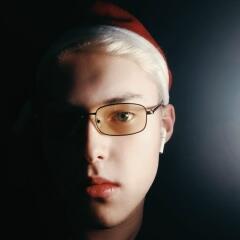 Андрей Офицеров