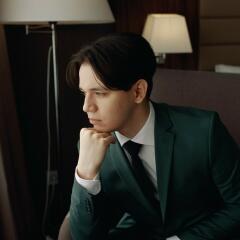 Дмитрий Генглик